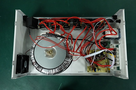 AVR SLIM 12000RW
